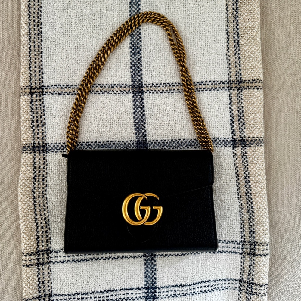 Gucci GG Marmont Small Shoulder Bag Black Leather w/ Box & Dust Bag - Picture 2 of 9
